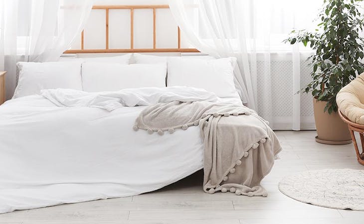 A Feng Shui Expert Explains How to Arrange a Bedroom That Is