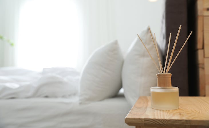 essential oil diffuser in bedroom
