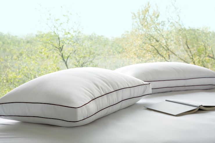 Saatva Latex Pillow -earth day gift guide