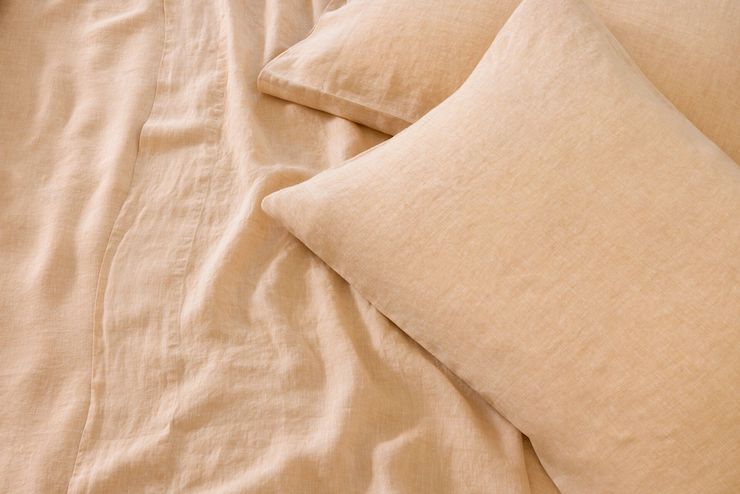 saatva linen sheets