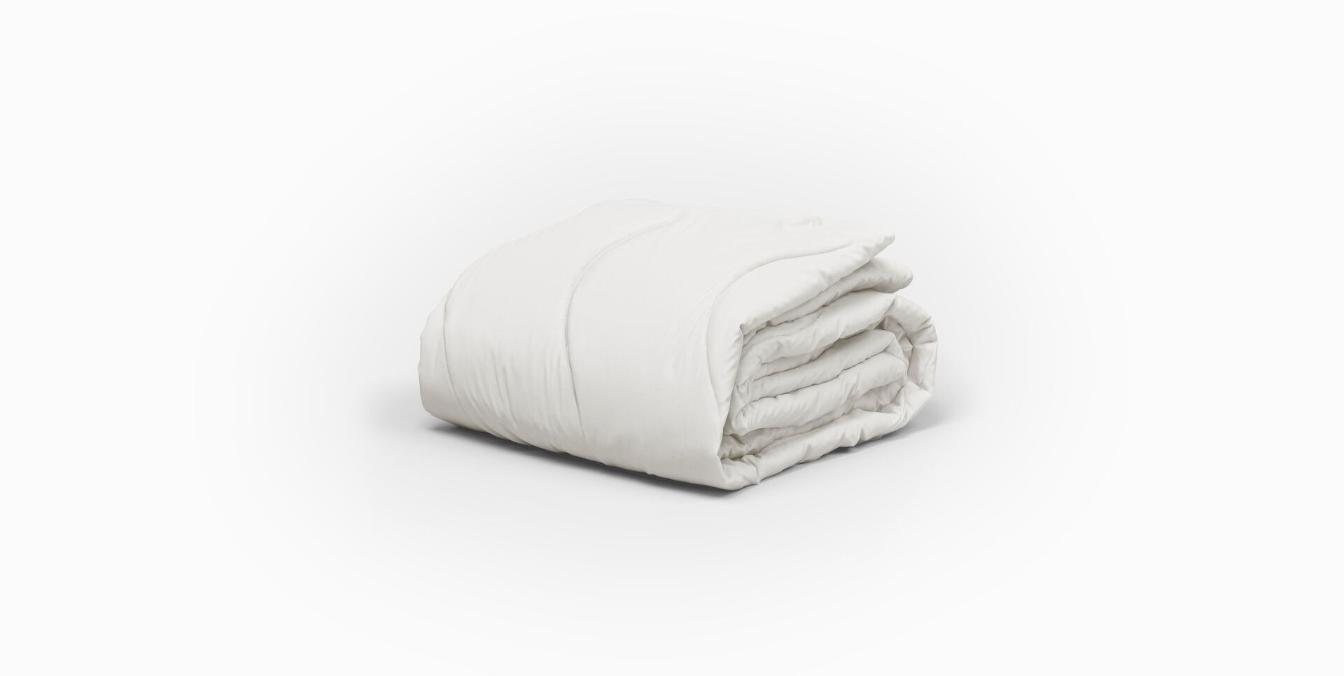 Saatva Lightweight Down Alternative Comforter