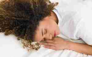 Sleeping in Makeup: Is It Bad? | Saatva