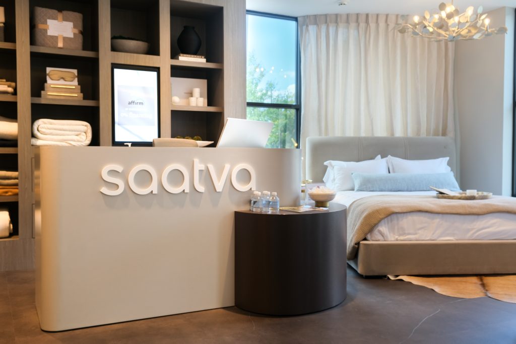 Saatva Westport 1fl Managers Desk and Dressed Bed scaled