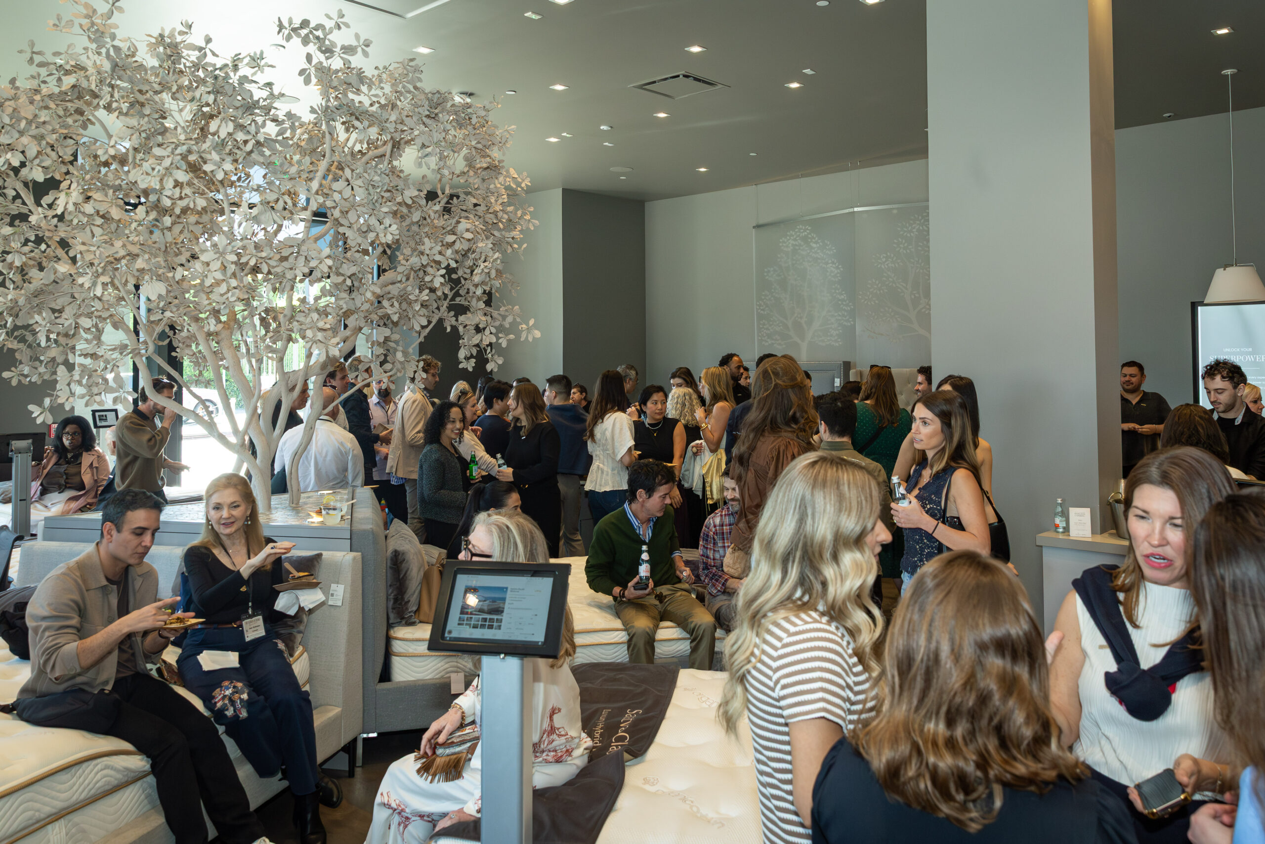 ModernLuxuryInteriors Saatva Event March