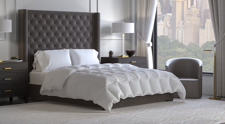 Saatva All-Year Down Alternative Comforter Front