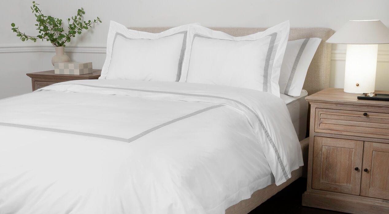 Banded Percale Duvet Cover & Percale Duvet Sets | Saatva