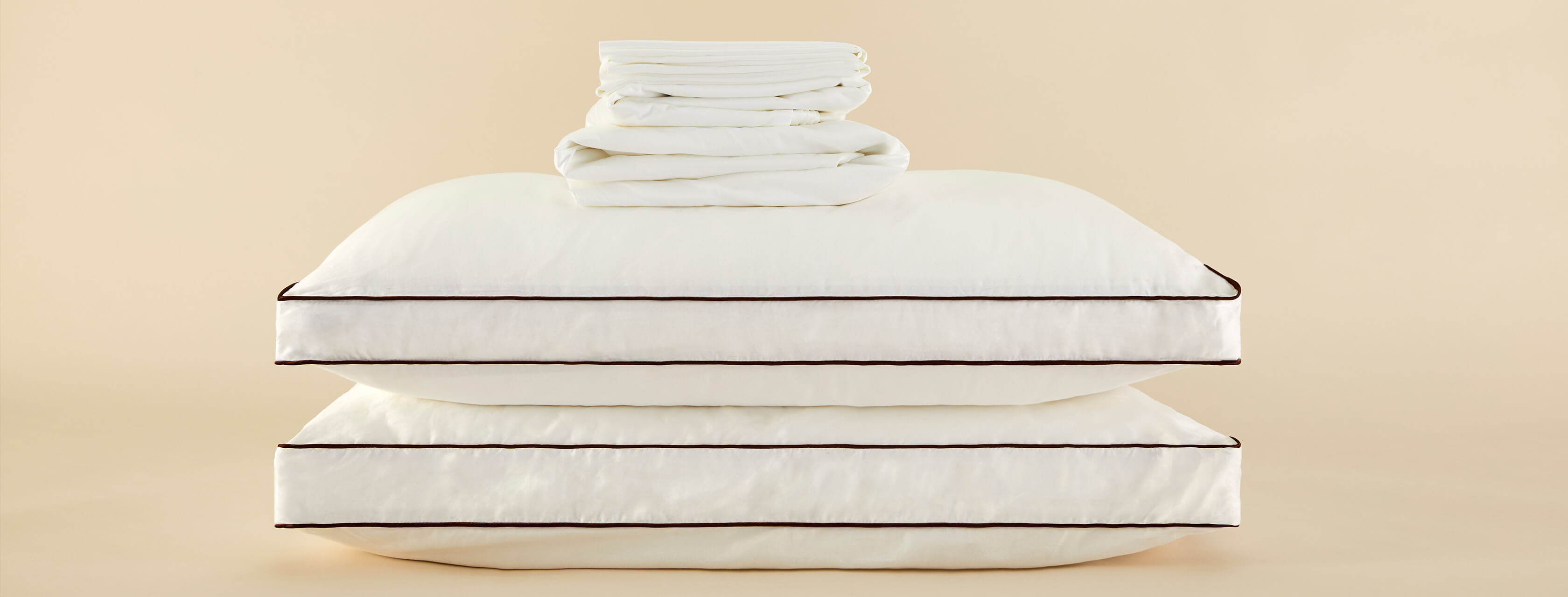 Sateen Sheet Set & Latex Pillows Bundle Saatva