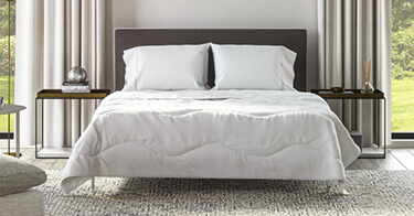Lightweight Down Alternative Comforter Front